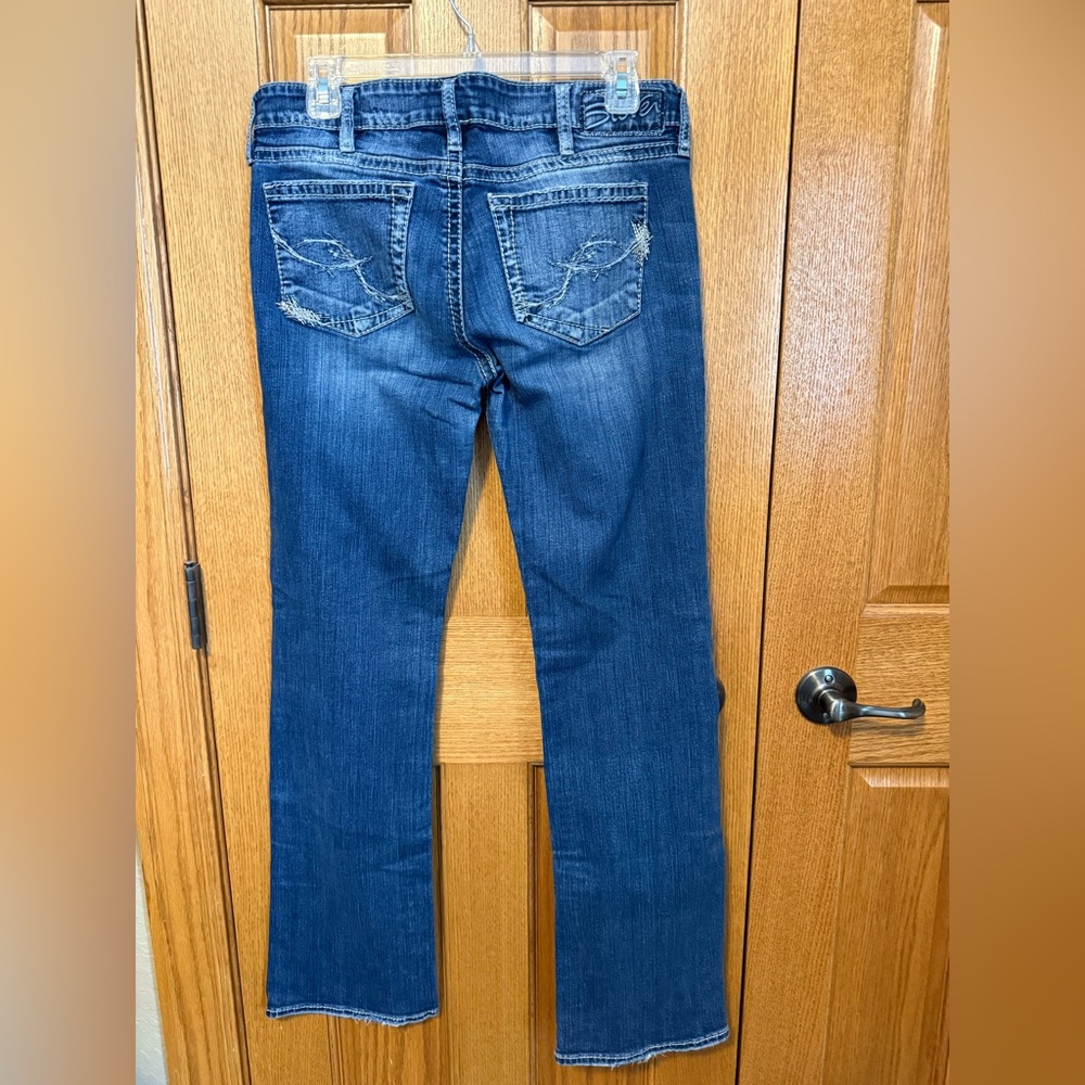 Silver Jeans “Lola” Women's Straight leg Cut in Deep Blue